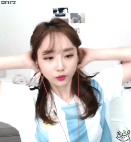 유니폼 입고 미모 뽐내는 나미춘 윤태진