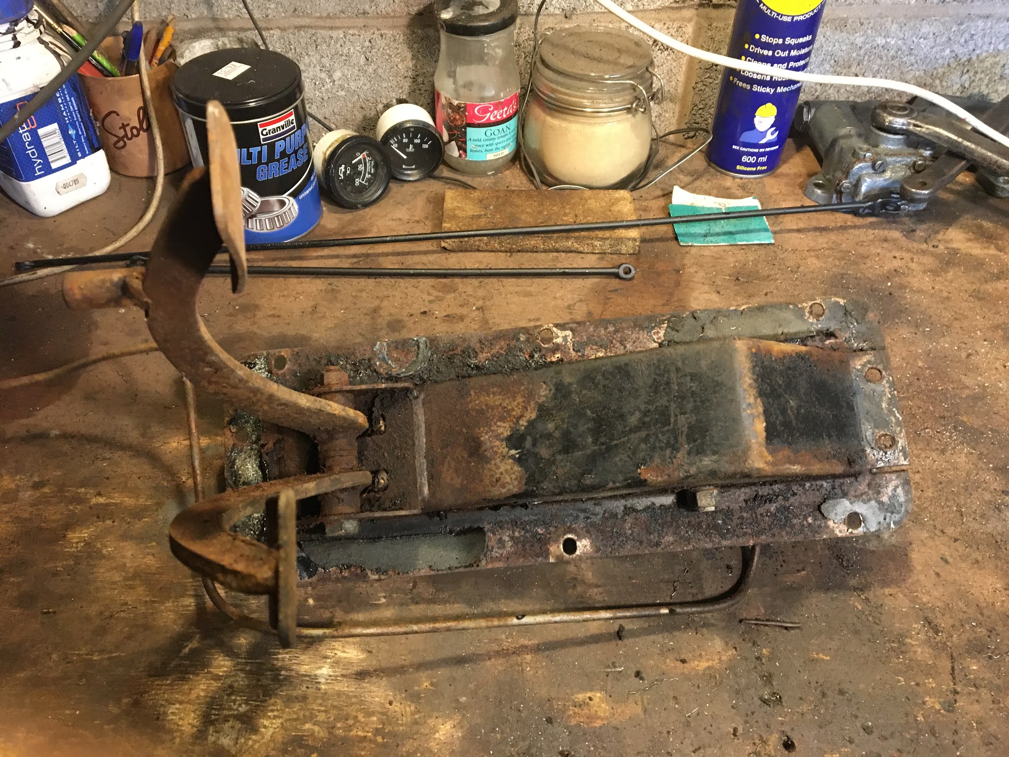 MG Midget 1965 MKII Restoration Project Master Brake Cylinder and Pedal Box Rebuild