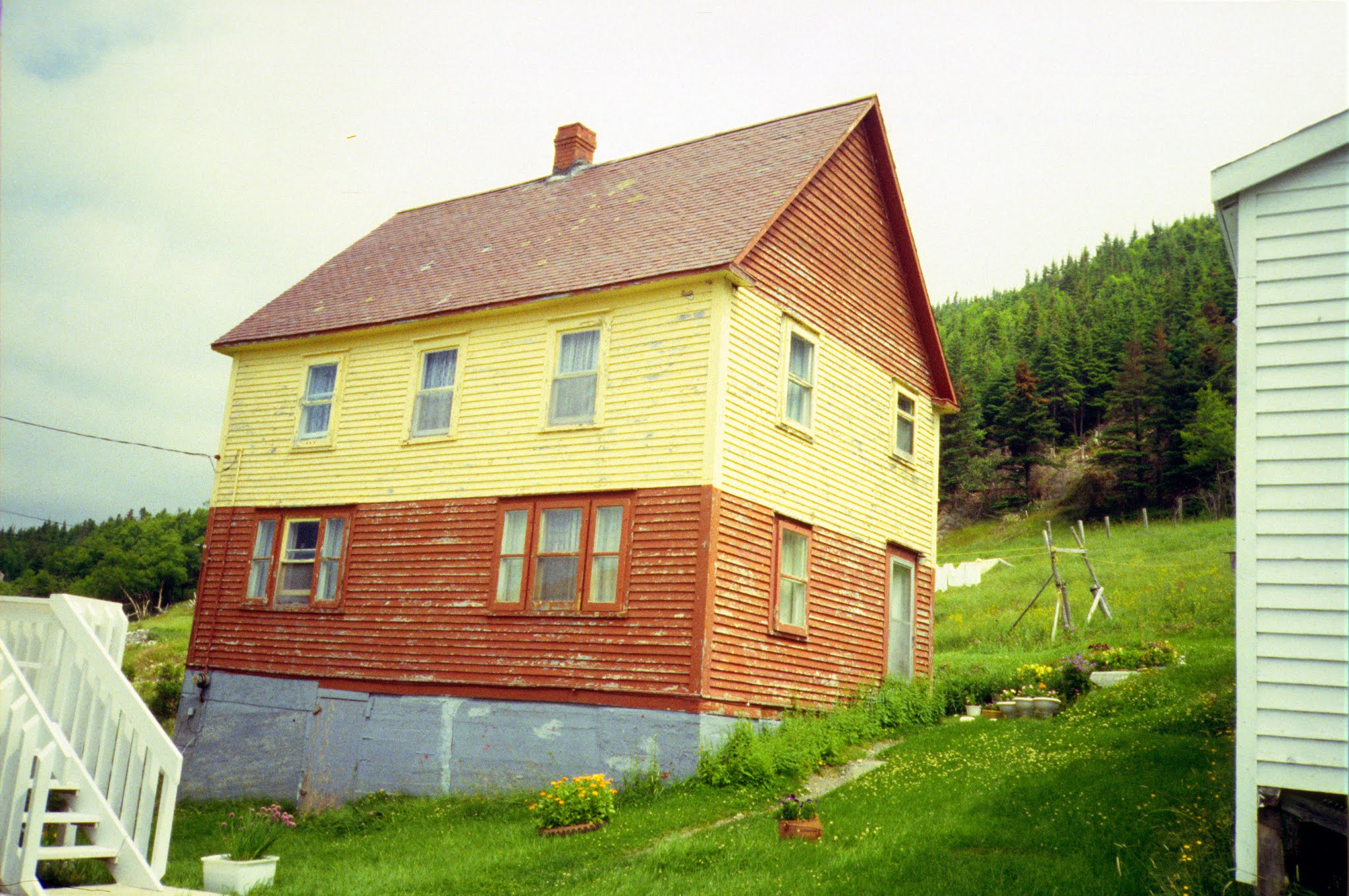 ICH Blog Historic Paint Colours, Heritage Palettes, Red Ochre Paint