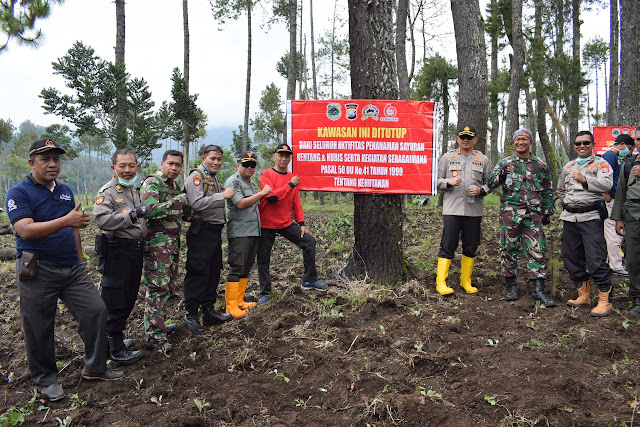 Pastikan Tanaman Reboisasi Aman, Kapolres Erick Turun Datangi Gunung Suket 