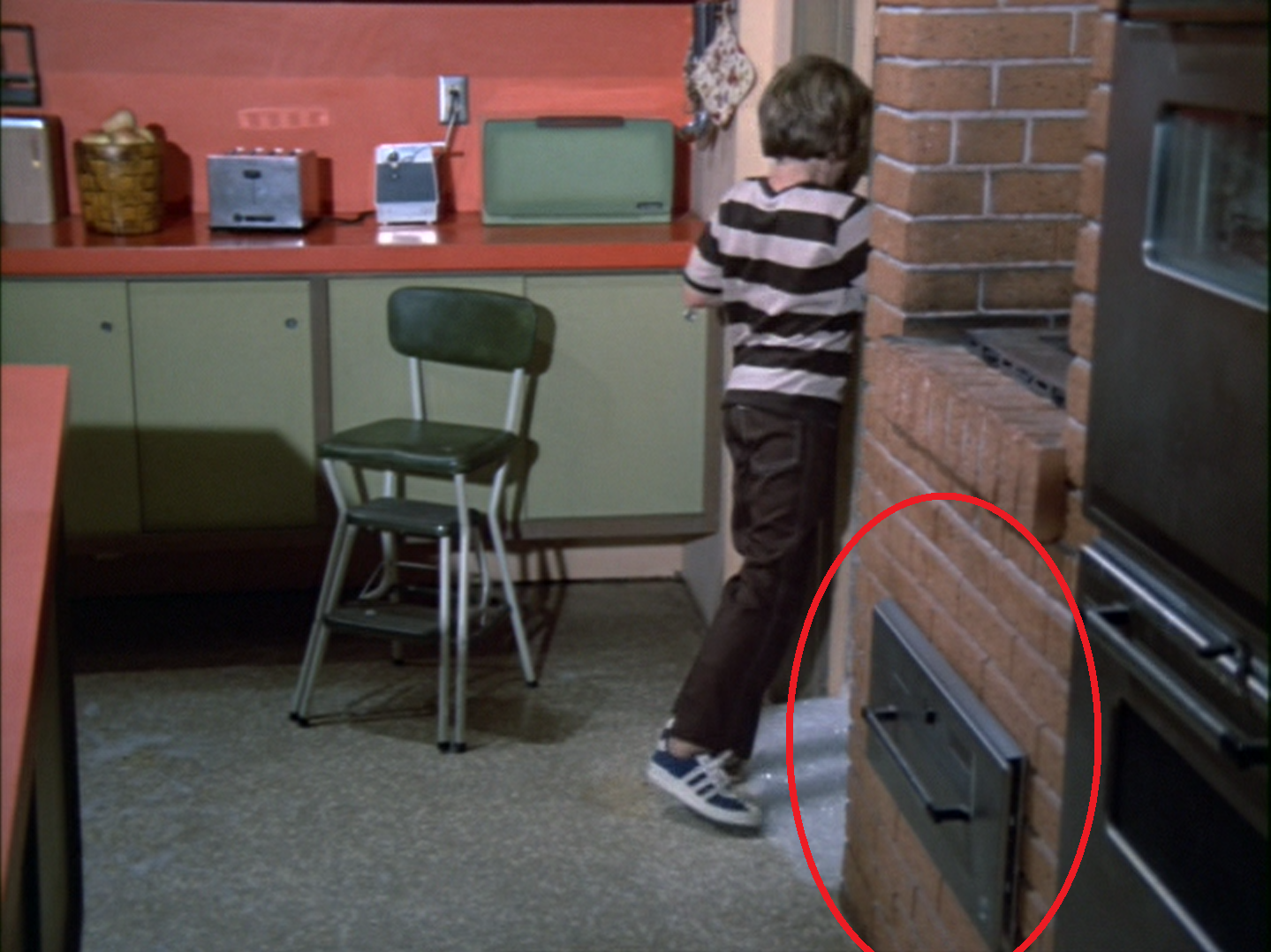 The Brady Bunch Blog Unsolved Mysteries in the Brady Kitchen