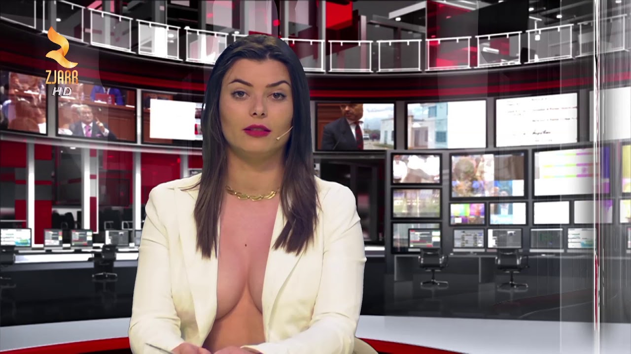 Ведущая новостей албанского телеканала TVT Энки Брацай, известная своим час...