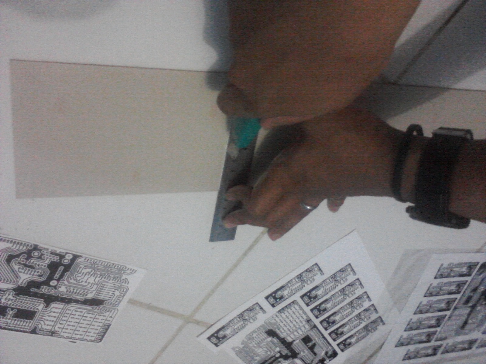 blackbox - electronics: Membuat PCB Dengan Metode Setrika