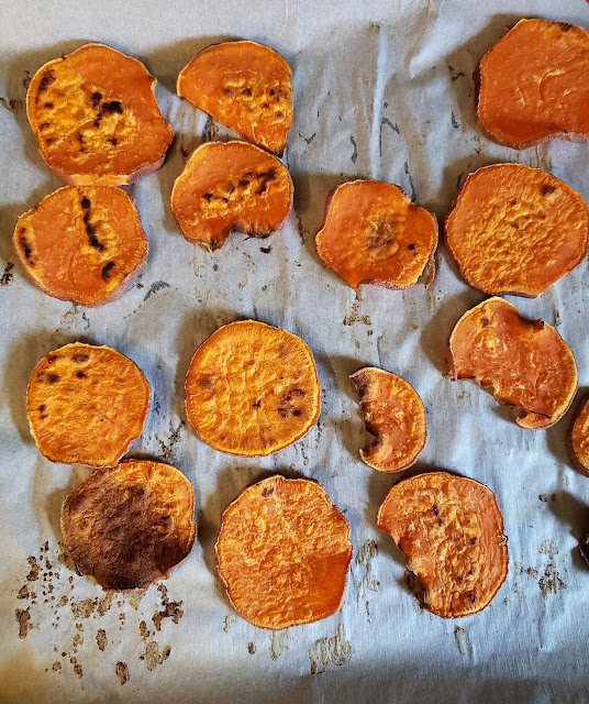 Baked yam slices