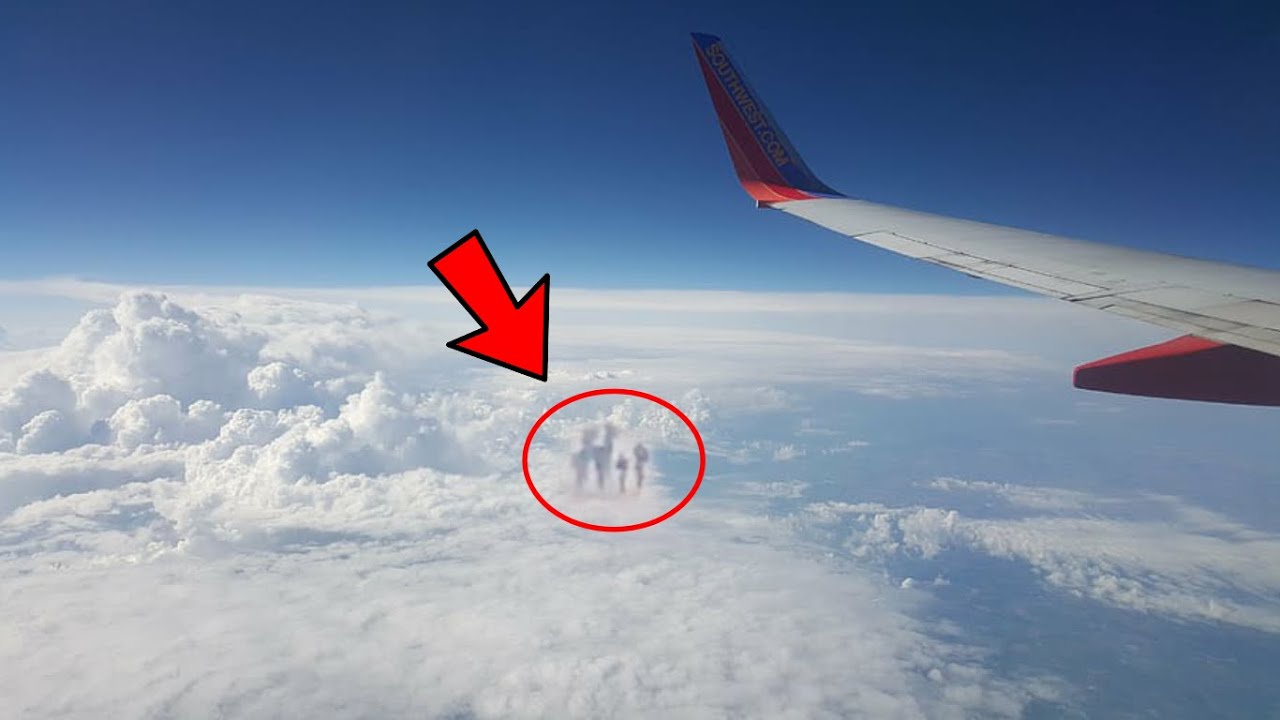 Susuk Manusia Berjalan Di Awan Jagadita