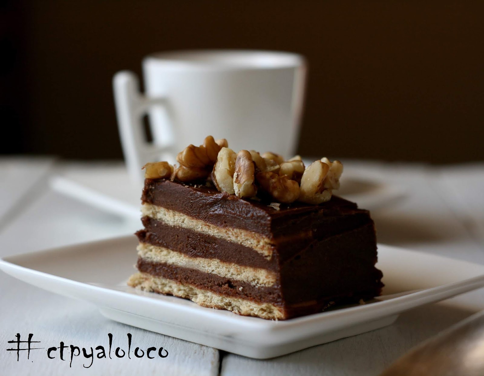 Tarta de galletas con chocolate