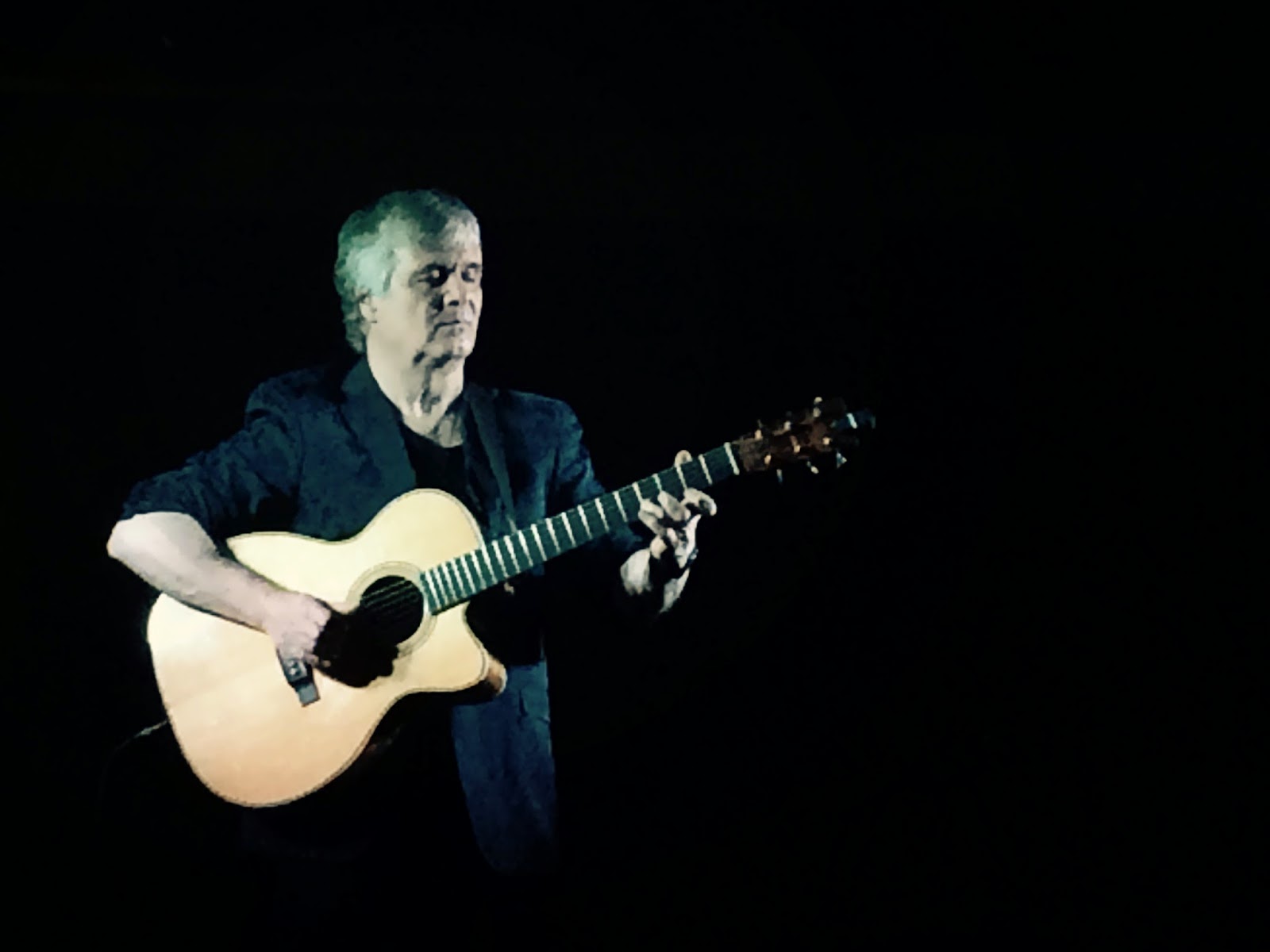 Rock 'n' Roll Truth Concert review Laurence Juber brings guitar craft