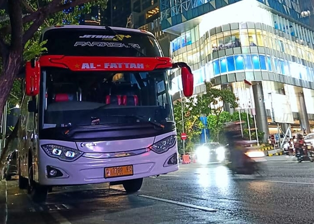 Solo Happy Bus: Petualangan Nyaman Menjelajah Jawa Tengah dan Sekitarnya