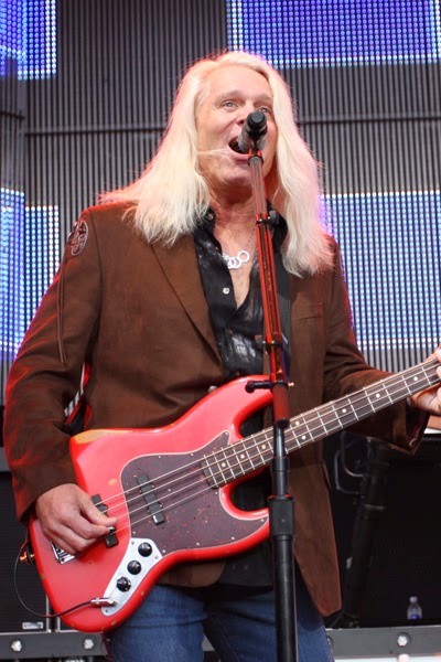 Rockfile Radio Rock Files: Happy Birthday BRUCE HALL (Video)