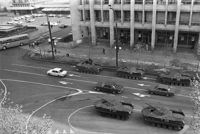 9 апреля. 20 фотографий, сделанных в оккупированном советскими войсками Тбилиси после разгона мирного митинга
