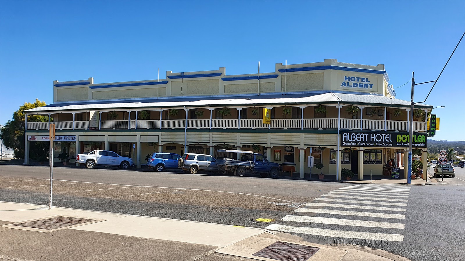 thoughts & happenings Monto, Queensland