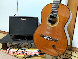 Bossa Nova classical guitar, MSP pickup with magnetic installation, and a Roland mini amp