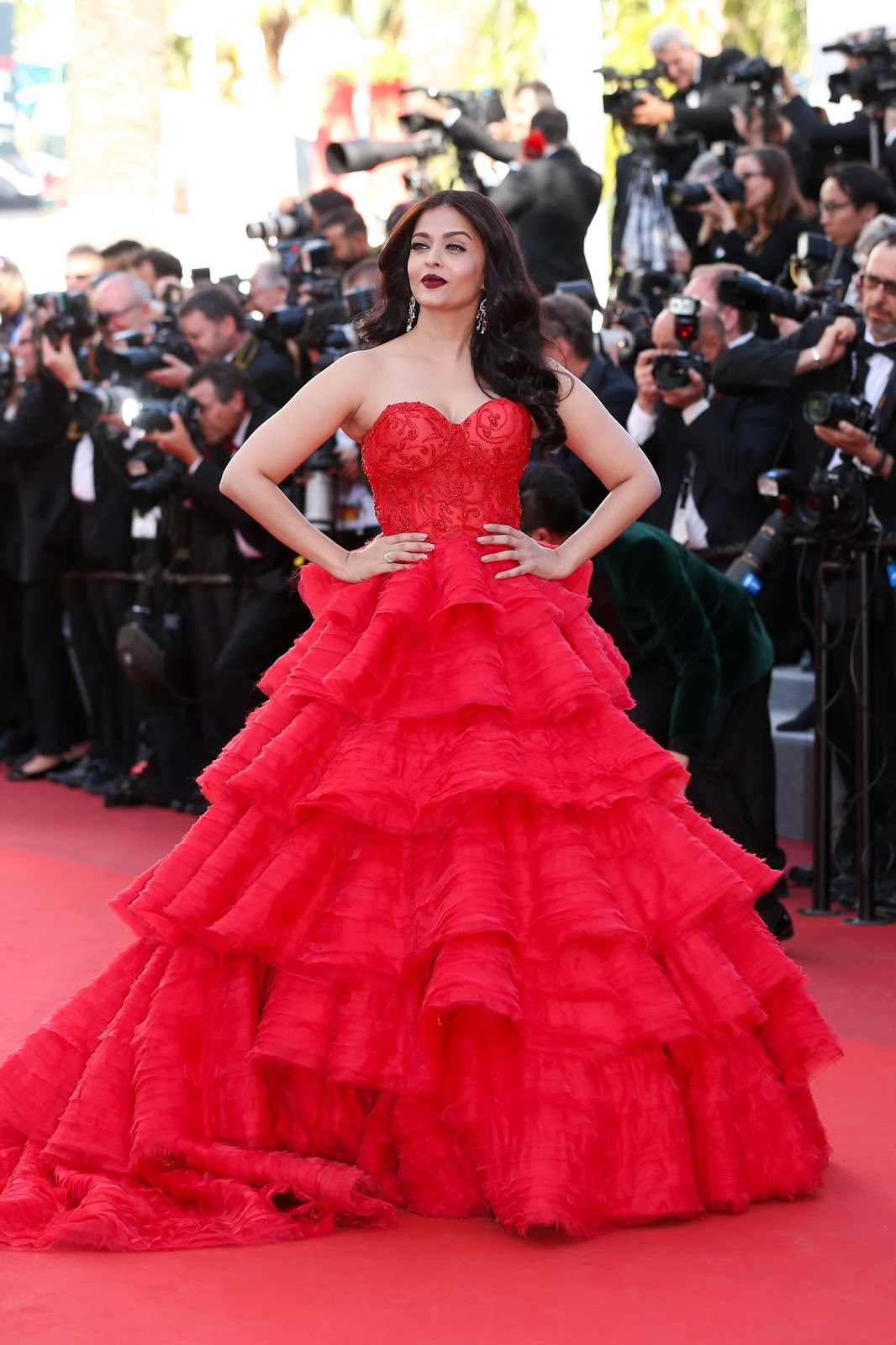 Aishwarya Rai Bachchan Looks Ravishing in a Ralph & Russo Red Gown At '120 Beats Per Minute (120 Battements Par Minute)' Premiere During The 70th Cannes Film Festival 2017