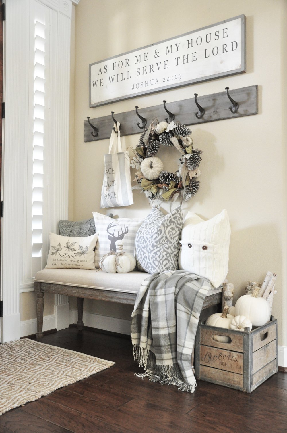 Rustic farmhouse style entryway decor ideas - 65+ Decorating Inspiration