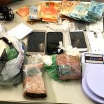 Polícia prende suspeita por tráfico de drogas na cidade de Pedrinhas Polícia prende suspeita por tráfico de drogas na cidade de Pedrinhas