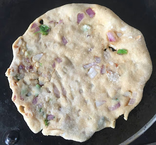 onion-stuffed-paratha-recipe-step-4(b-1) onion-stuffed-paratha-recipe-step-4(b-1)