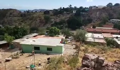 Sicario muere luego de caer a un barranco en Guaymas, traía un arma tipo "Uzi" 