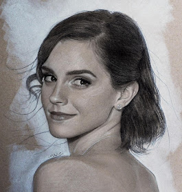 07-Emma-Watson-Justin-Maas-Pastel-Charcoal-and-Graphite-Celebrity-Portraits-www-designstack-co