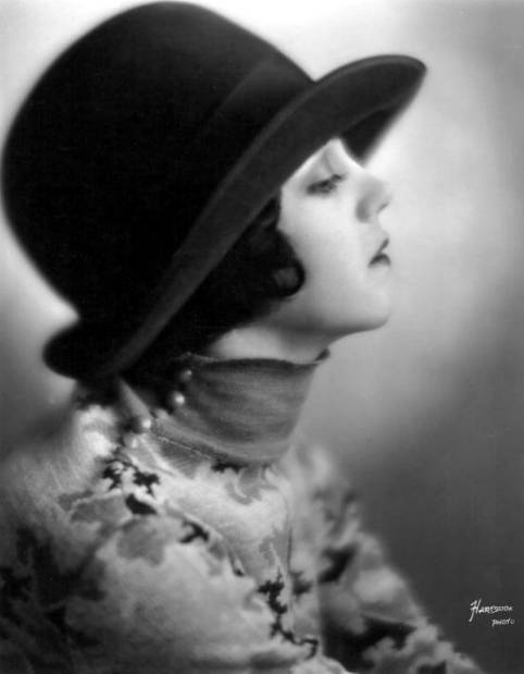 Joan Meredith - 1920s #20s #hat #1920s #fashion