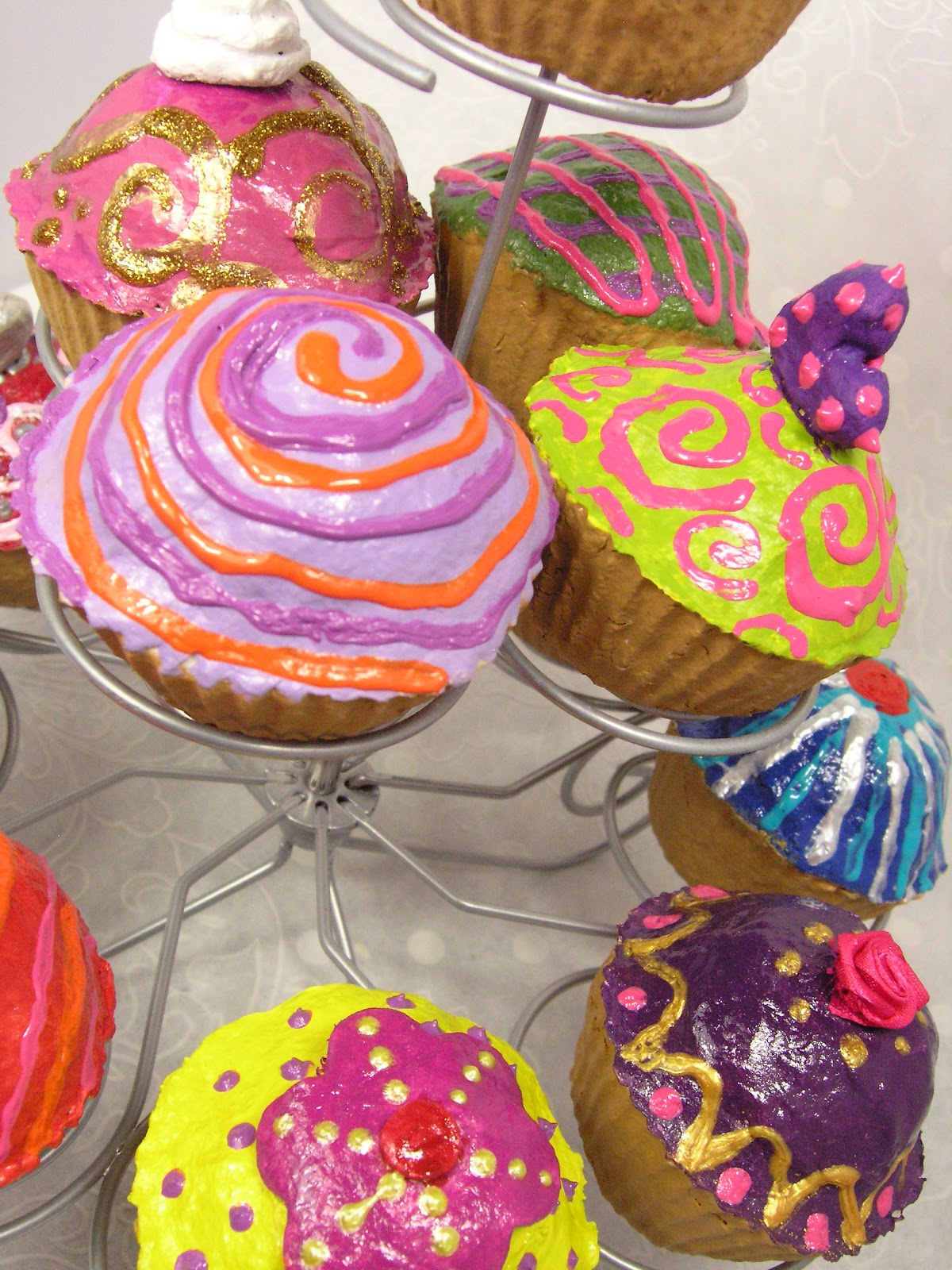 MirandArt Papiermache Cupcakes