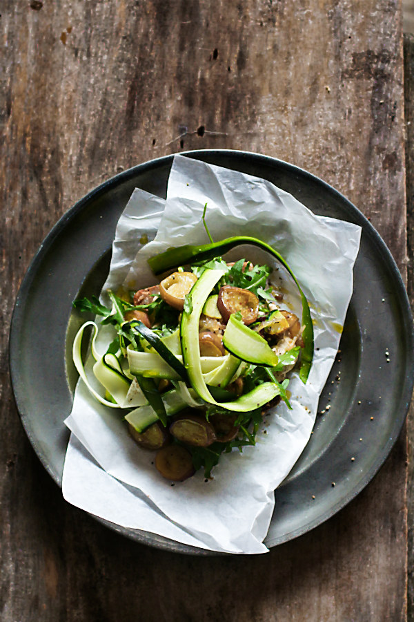 Wie geschmiert! Hummus-Stulle mit Rucola, gebratener Aubergine ...