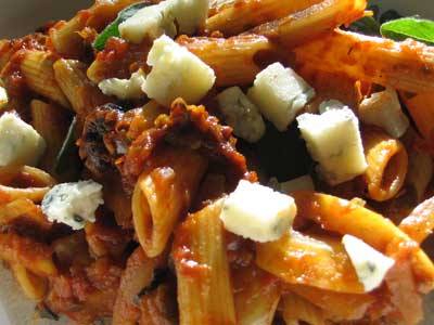 Penne with Fennel, Tomato and Blue Cheese