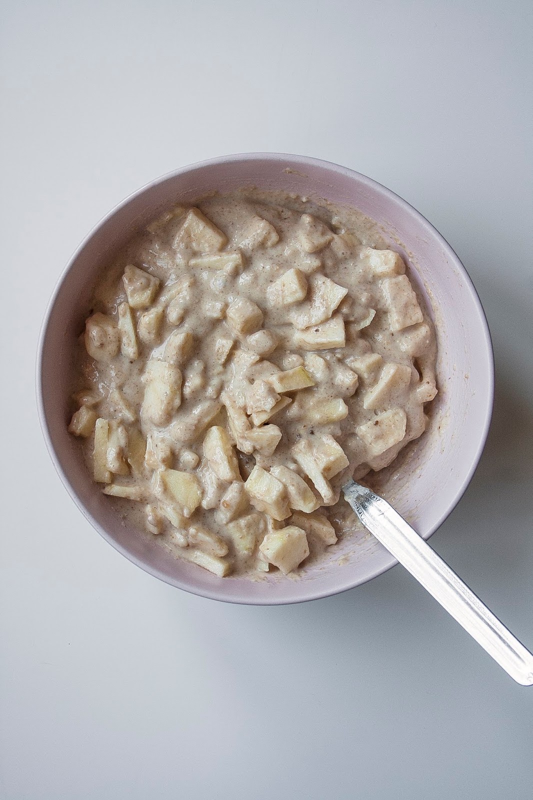 Step per la torta di mele light senza burro e senza uova