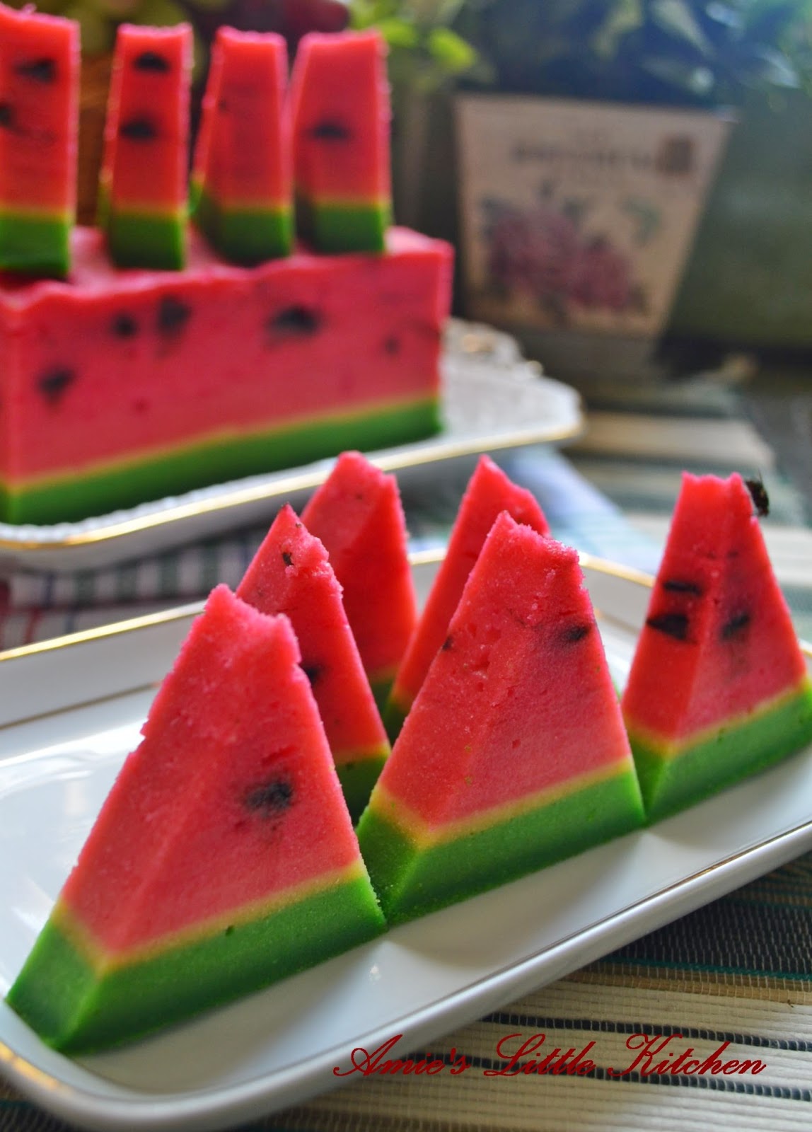 Amies Little Kitchen Kek Lapis Water Melon Cheese