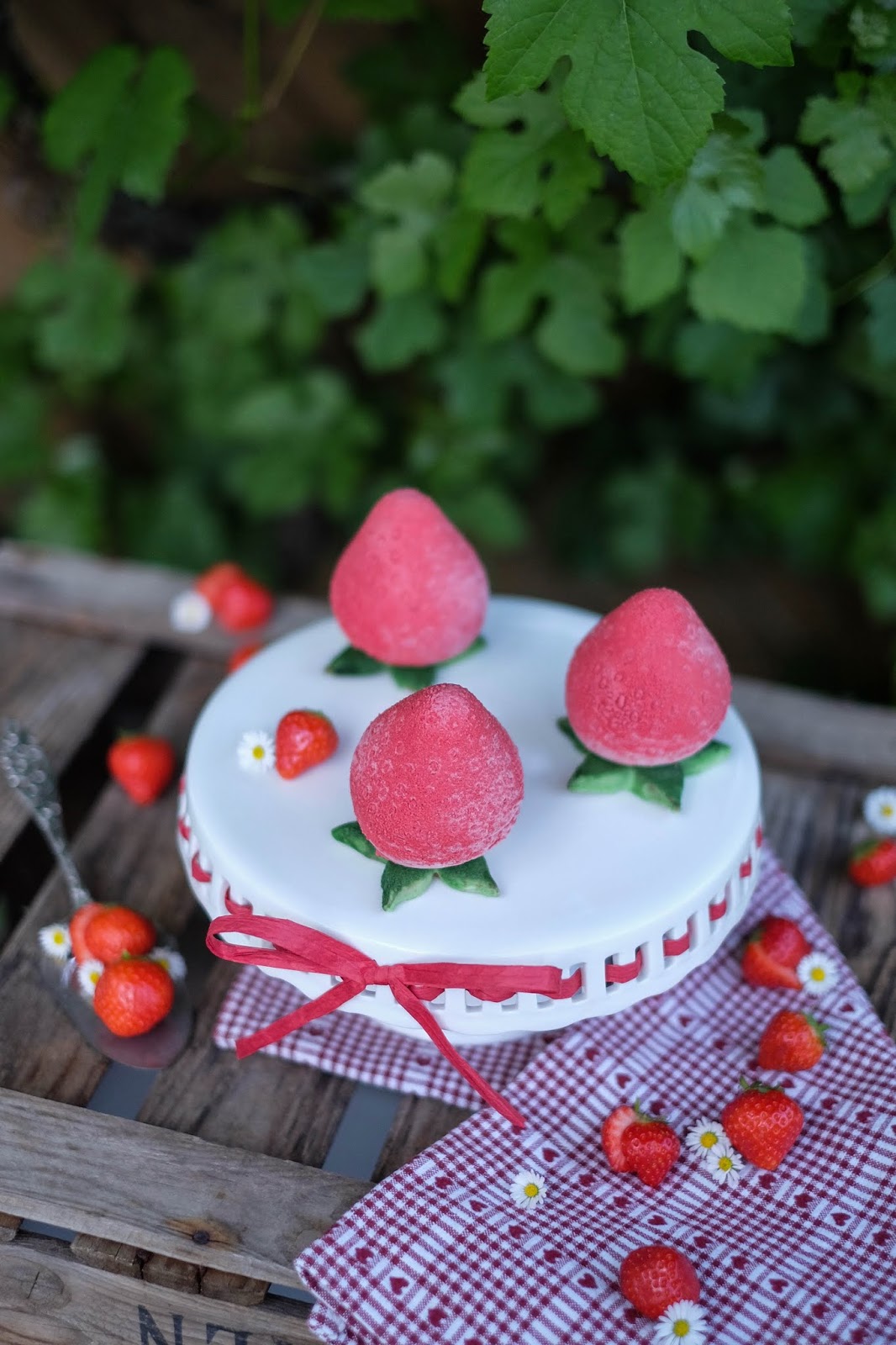 Erdbeer-Joghurt Mousse Törtchen | Marion&amp;#39;s Kaffeeklatsch