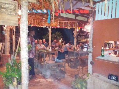 Dinner at Libong Sea Breeze Resort Restaurant bij Koh Libong Sea Breeze Resort