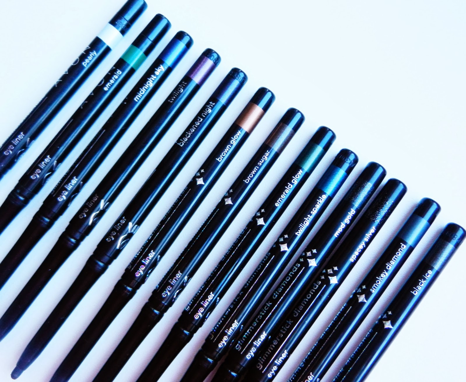 карандаши для глаз avon glimmerstick cosmic. карандаш для глаз glimmerstick. карандаш для глаз glimmerstick. карандаш для глаз glimmerstick. карандаш для глаз эйвон.