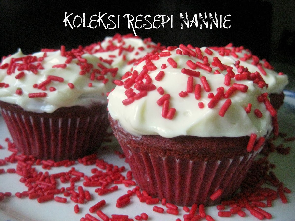RESEPI NENNIE KHUZAIFAH: KEK CAWAN BALDU MERAH