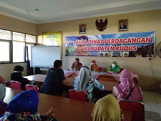 PKL Balai Jagong Pekerjakan Pelayan Berpakaian Seksi, Disdak Ancam Tutup dan Coret Nama 2 IMG 20210511 WA0111
