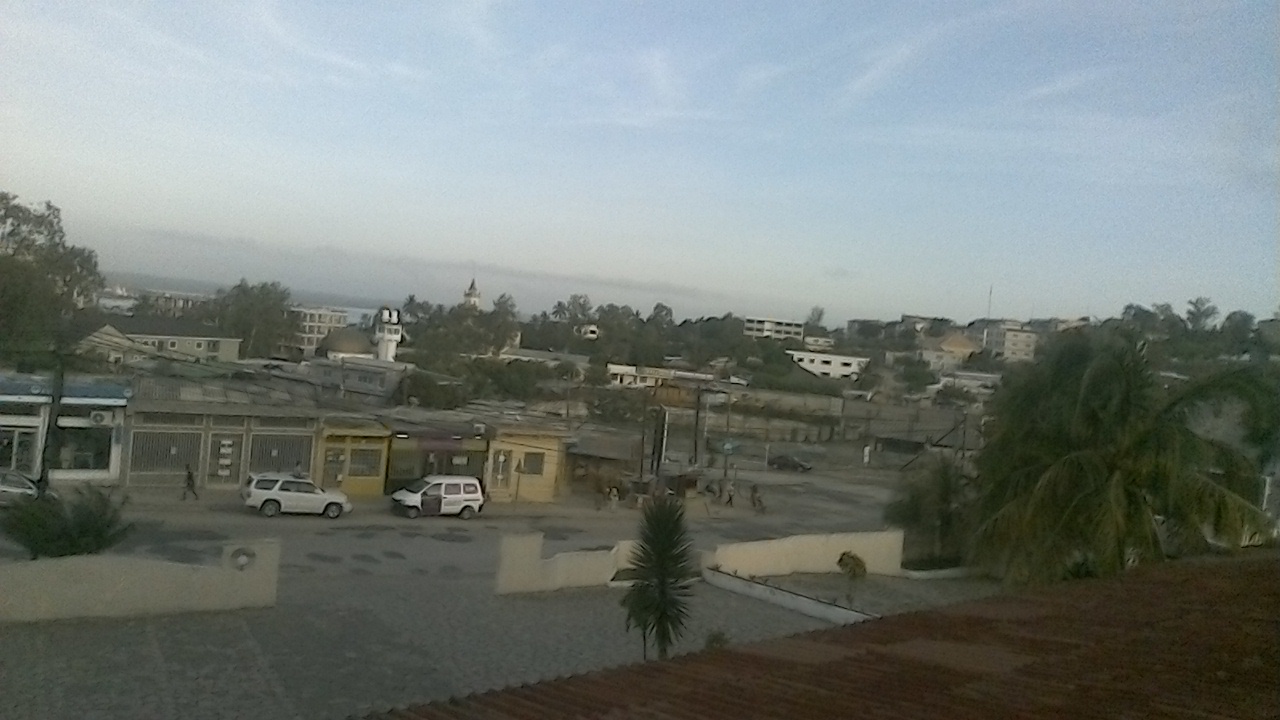 NANDI IWE! NACALA PORTO COM VISTA DE NACALA A VELHA , PROVINCIA DE