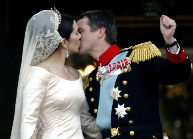 Crown Prince Frederik and Crown Princess Mary‘s 12th wedding anniversary.