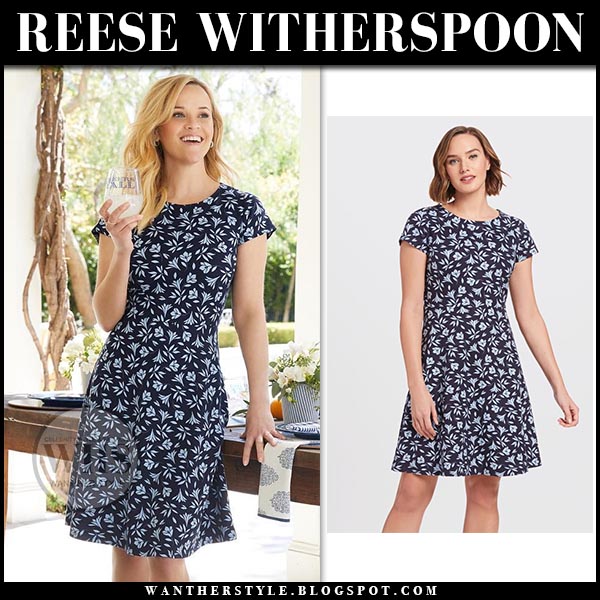 Reese Witherspoon in navy blue floral print dress on April 29 ~ I want ...