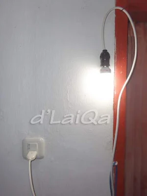 Colokan Lampu Sederhana