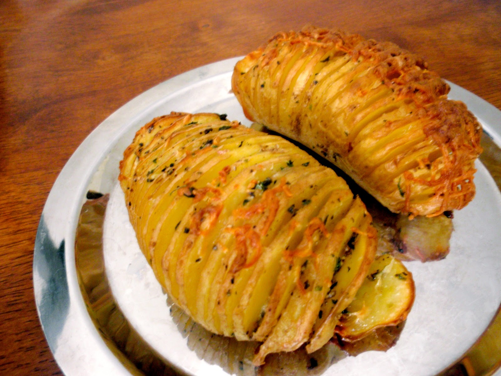 Recipe World... !!! Hasselback Potatoes