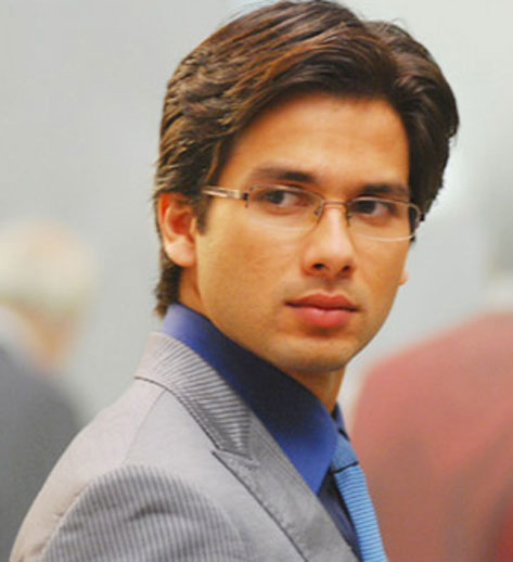 bollywood about news/> - "bollywood" "about" news />