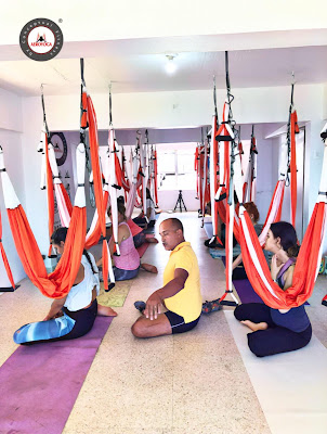 yoga, ayurveda, aeroyoga, aerial yoga, yoga aereo, yoga aerea, certificacion, formacion, cursos, clases, escuelas, negocios, aeropilates, air yoga, teacher training, rafael martinez, salud, wellness, tendencias