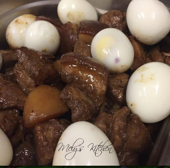 Mely's kitchen Pork Adobo With Egg