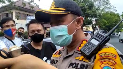 Sterilkan Lokasi KPU, Kapolres Manado Minta Pengertian Awak Media 