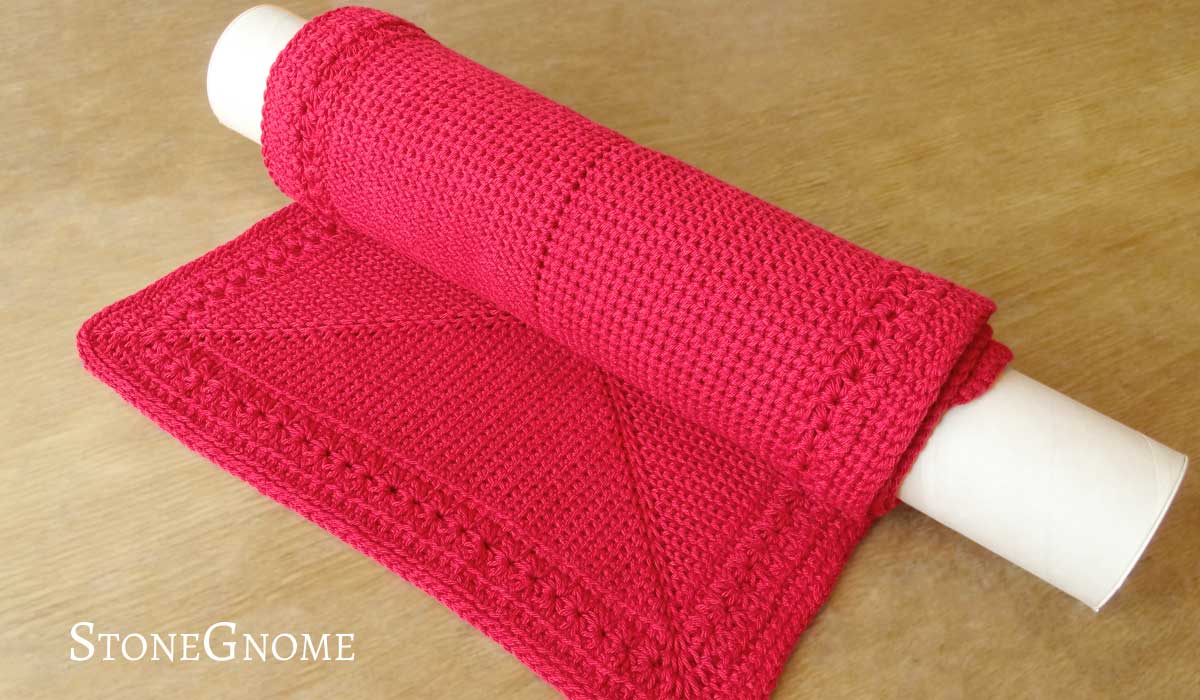 Dahlia Table Runner Pattern StoneGnome