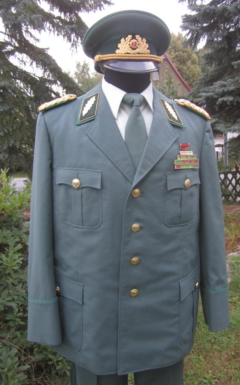 Uniformen der DDR: 2015