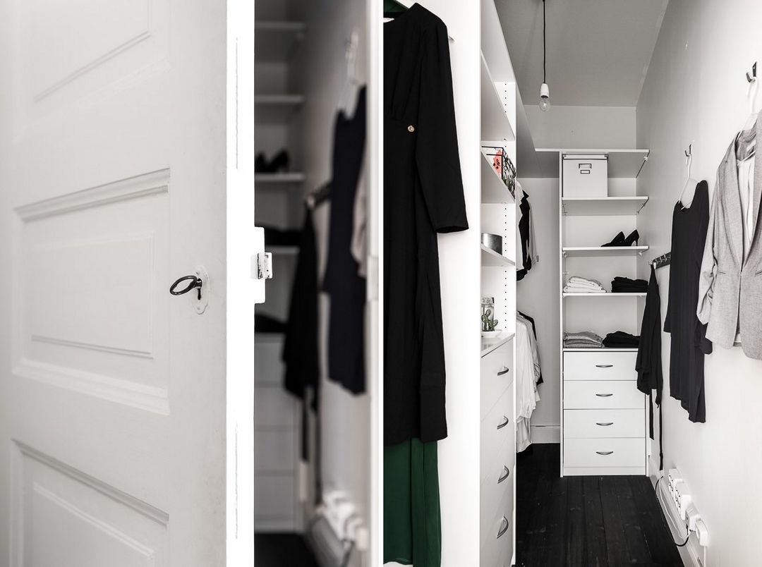 50 Fireplace Makeovers For The Changing Seasons and Holidays