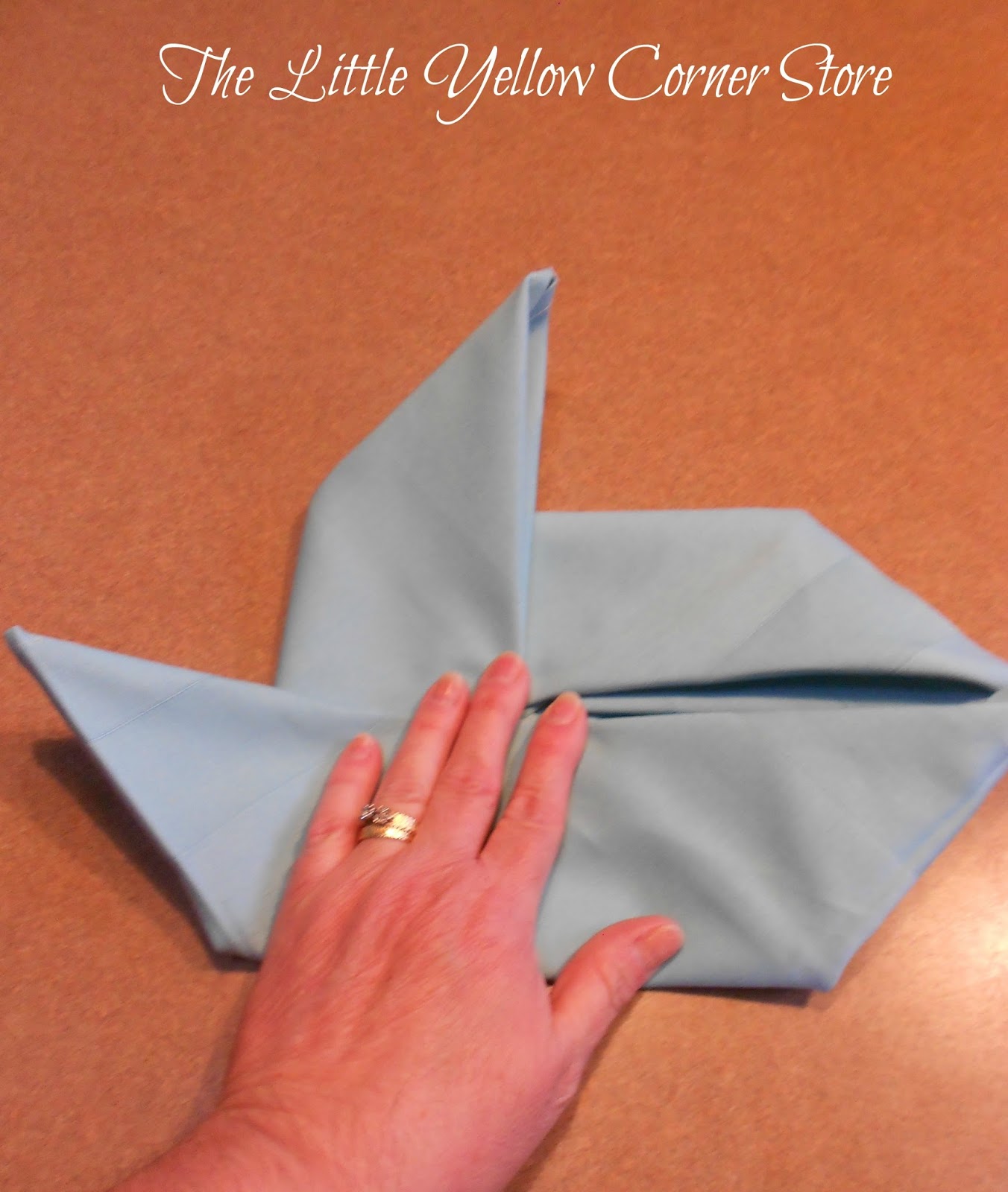 The Little Yellow Corner Store Summer Time Pinwheel Napkin Fold