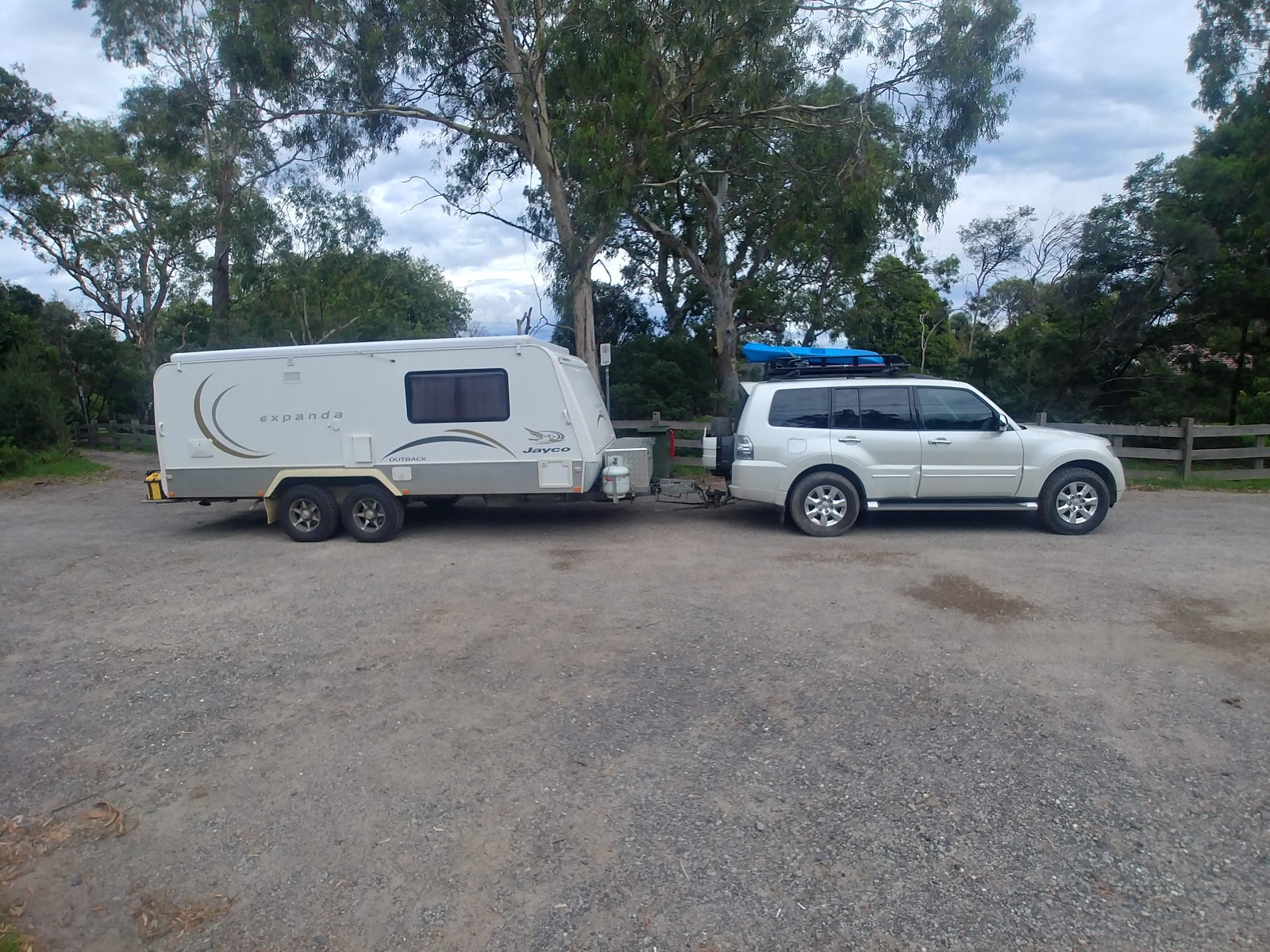 The Roaming 5 Day 4041 Car and Caravan Jobs in Melbourne