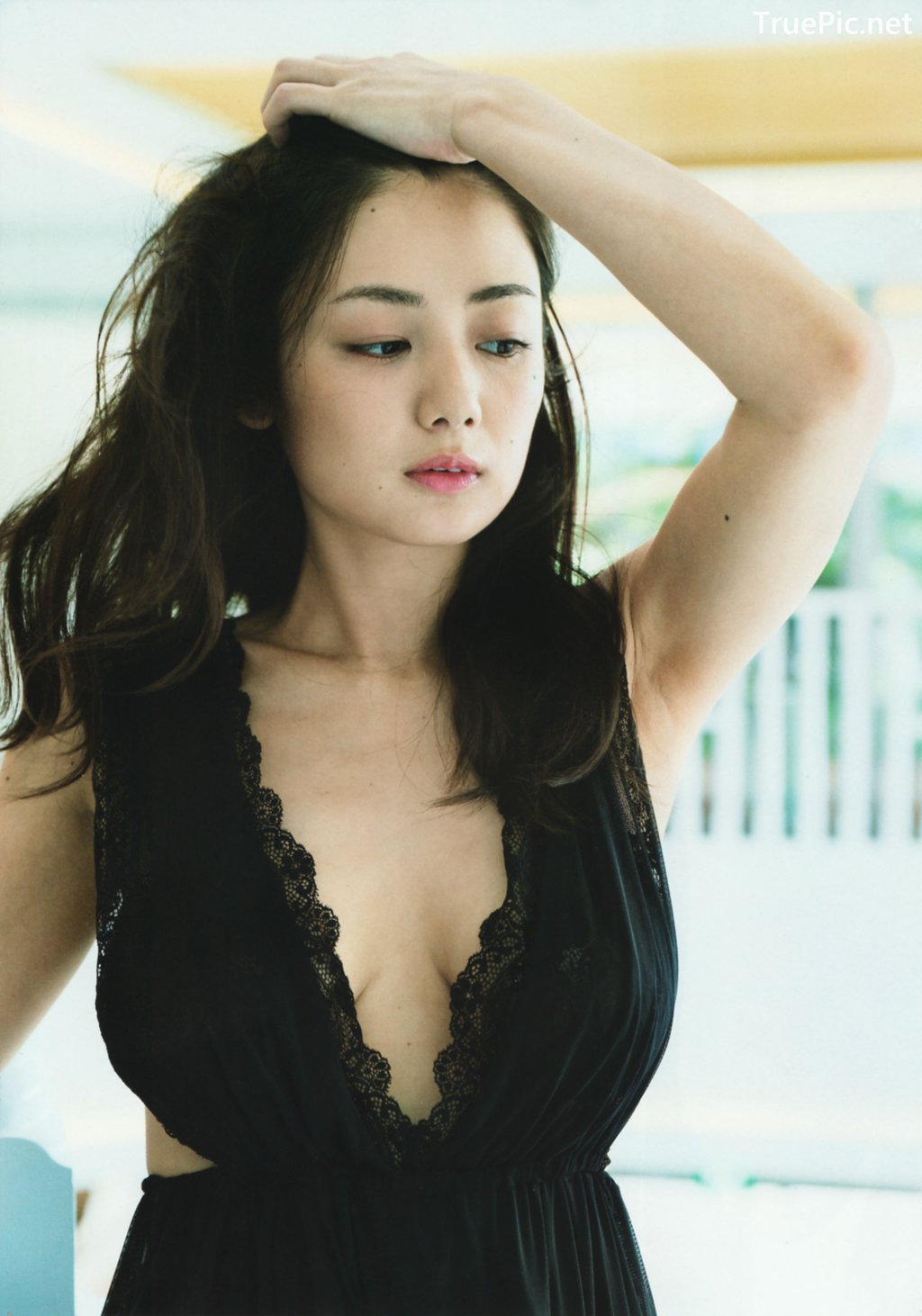 Image-Japanese-Actress-Gravure-Idol-Moemi-Katayama-Mermaid-From-Tokyo-Japan-TruePic.net- Picture-12