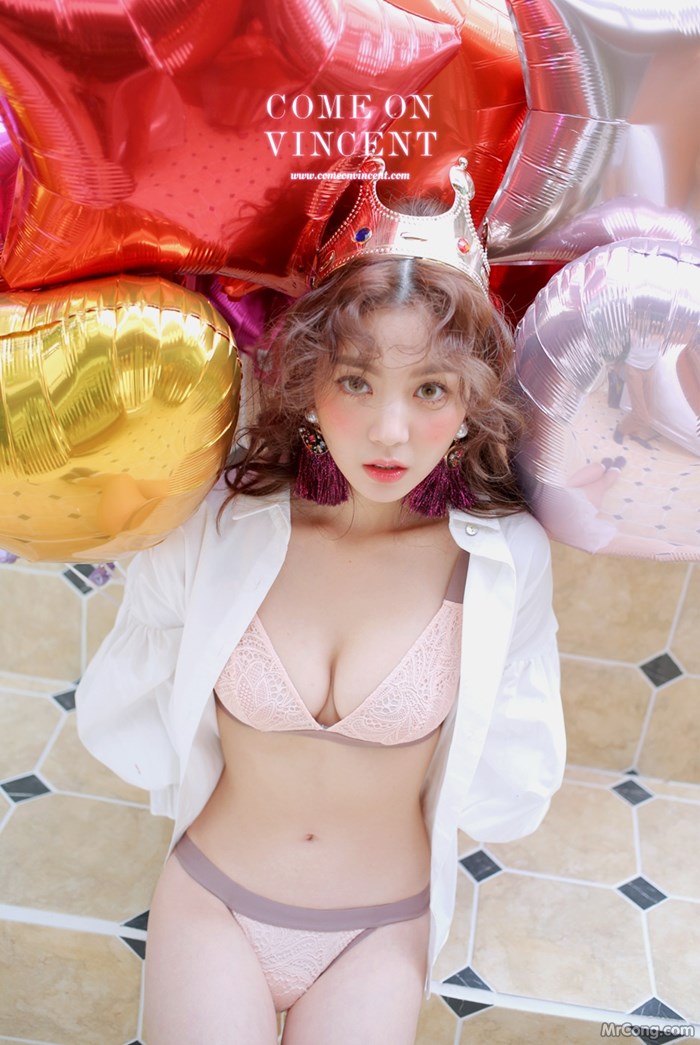 Lee Chae Eun's beauty in lingerie, bikini in November + December 2017 (189 photos)