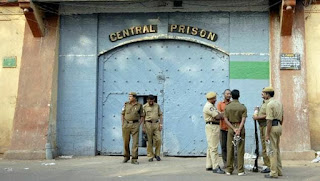 पुलिस अधीक्षक जबलपुर के प्रतिवेदन पर जिला दण्डाधिकारी जबलपुर के द्वारा एन.एस.ए. के तहत जारी वारंट में राहुल झारिया एवं शुभम मिश्रा जो थाना अधारताल क्षेत्र के शातिर बदमाश हैं को गिरफ्तार कर केन्द्रीय जेल जबलपुर में किया गया निरूद्ध श्रम वीर भारत न्यूज़ जबलपुर सिटी न्यूज